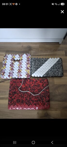 Portofele si genti handmade.