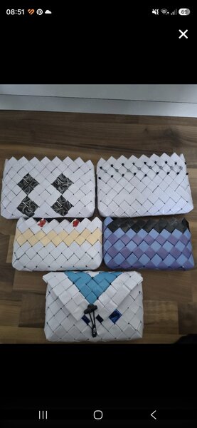 Portofele si genti handmade.
