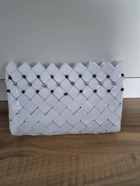 Portofele si genti handmade.
